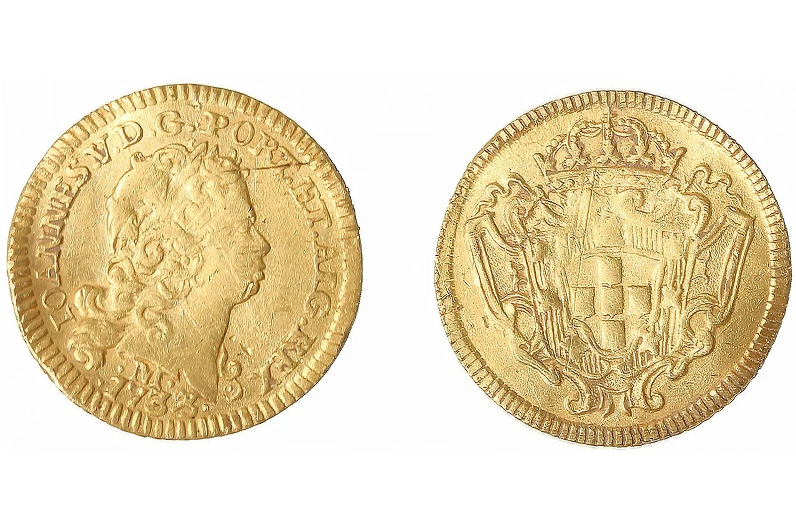 Frente e verso de uma moeda de ouro de 800 réis de dom João V, cunhada no Brasil colonial em 1733